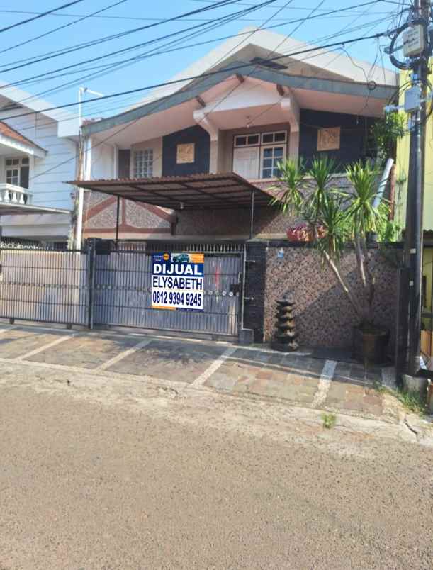 dijual rumah kelapa gading