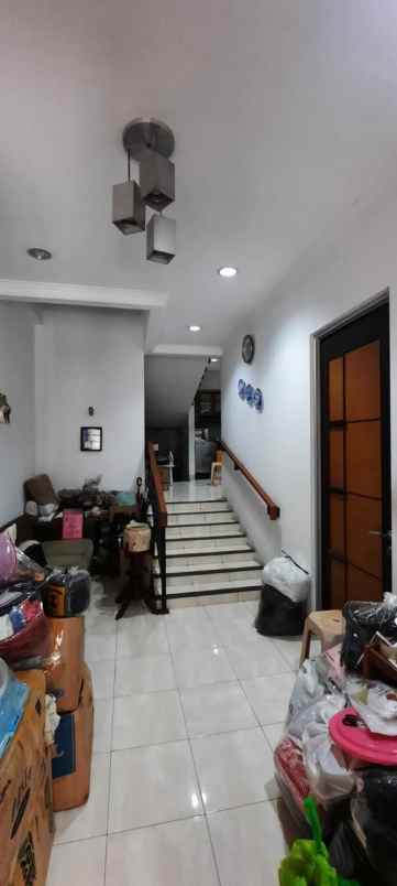 dijual rumah kelapa gading