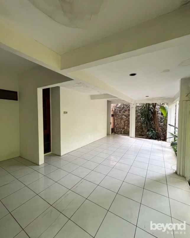 dijual rumah kemang