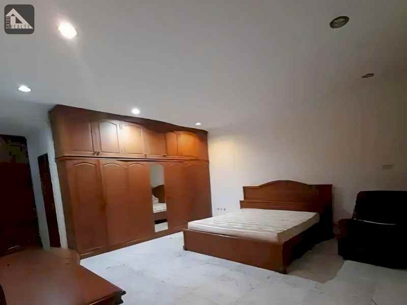 dijual rumah kemang jaya kemang jakarta