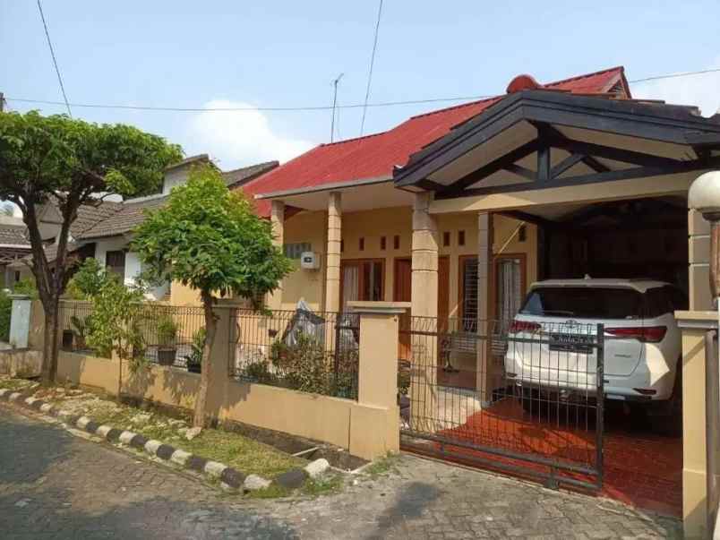 dijual rumah kemang pratama 1 baru renovasi