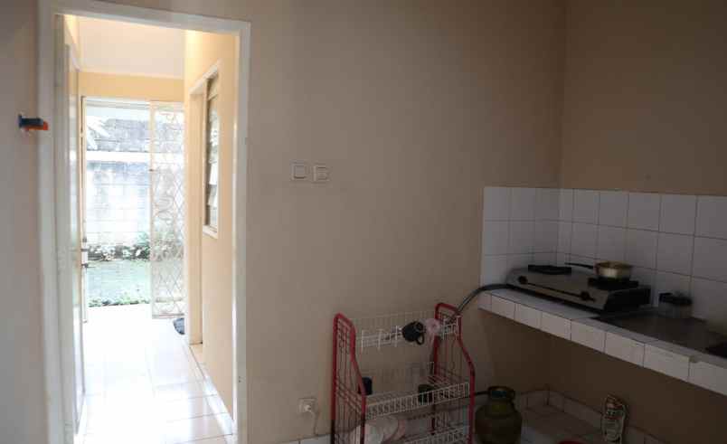 dijual rumah kencana loka lokasi bsd tangerang selatan