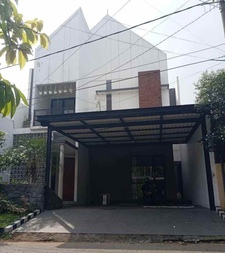 dijual rumah ketintang
