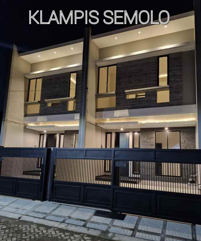 dijual rumah klampis semolo