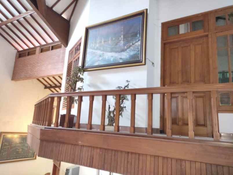 dijual rumah klampis semolowaru