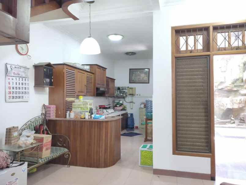 dijual rumah klampis semolowaru