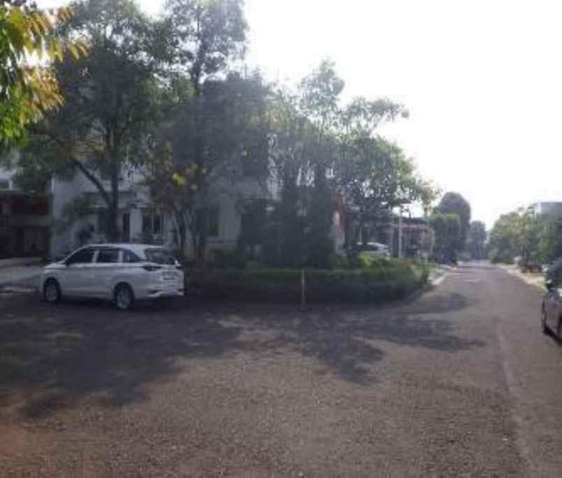 dijual rumah komplek alam sutera