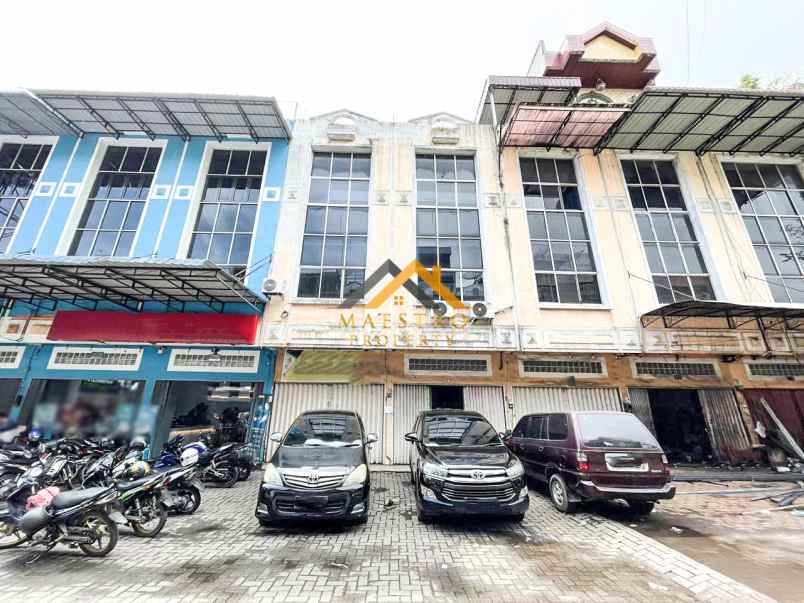 dijual rumah komplek asia megamas