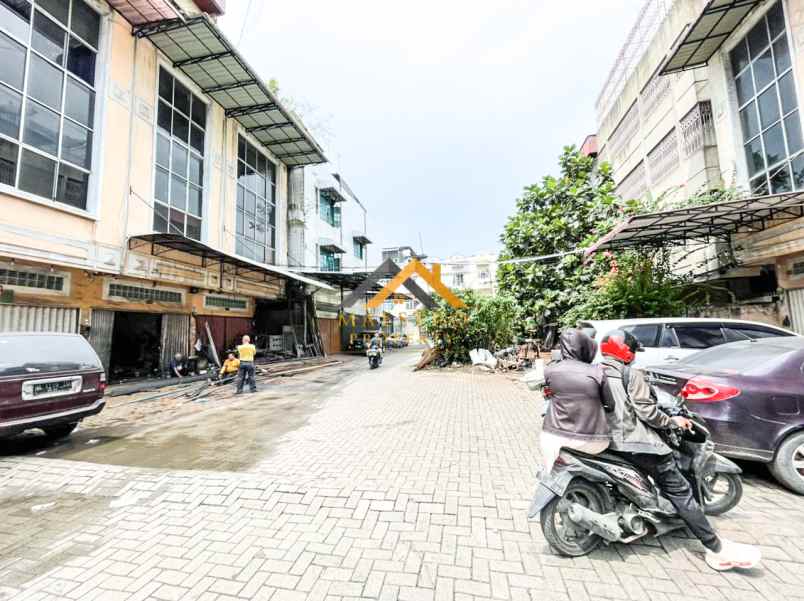 dijual rumah komplek asia megamas