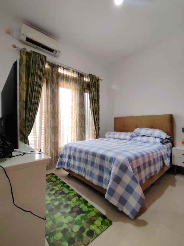 dijual rumah komplek bulog jatiwarna bekasi