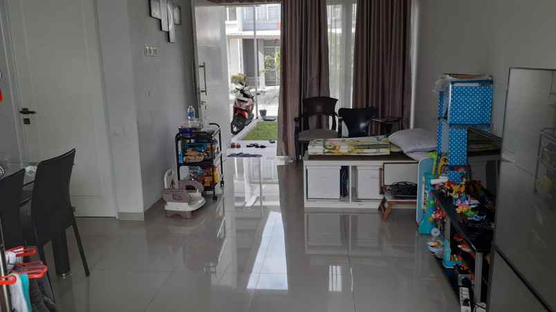 dijual rumah komplek dki pondok kelapa
