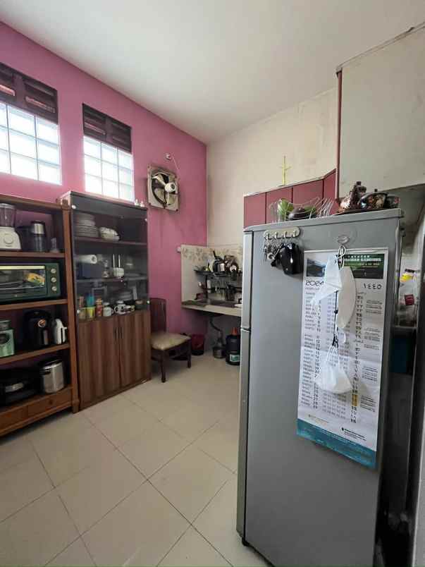 dijual rumah komplek eksklusif grand