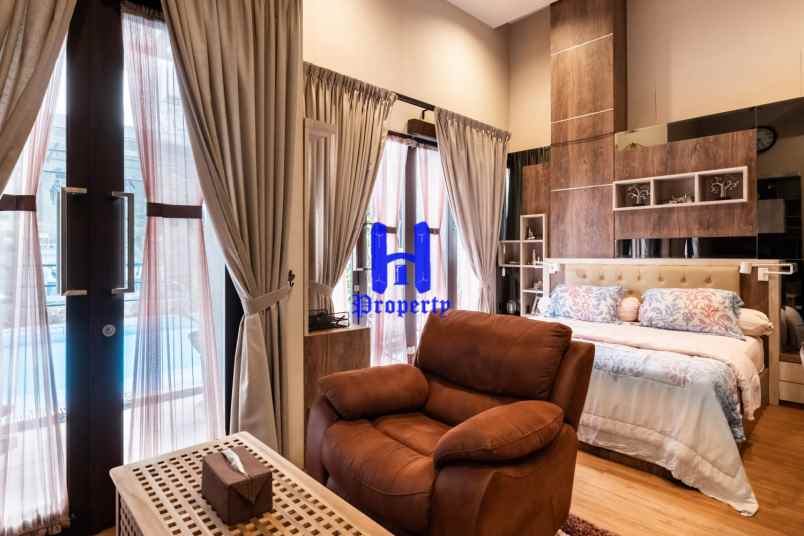 dijual rumah komplek natio residence