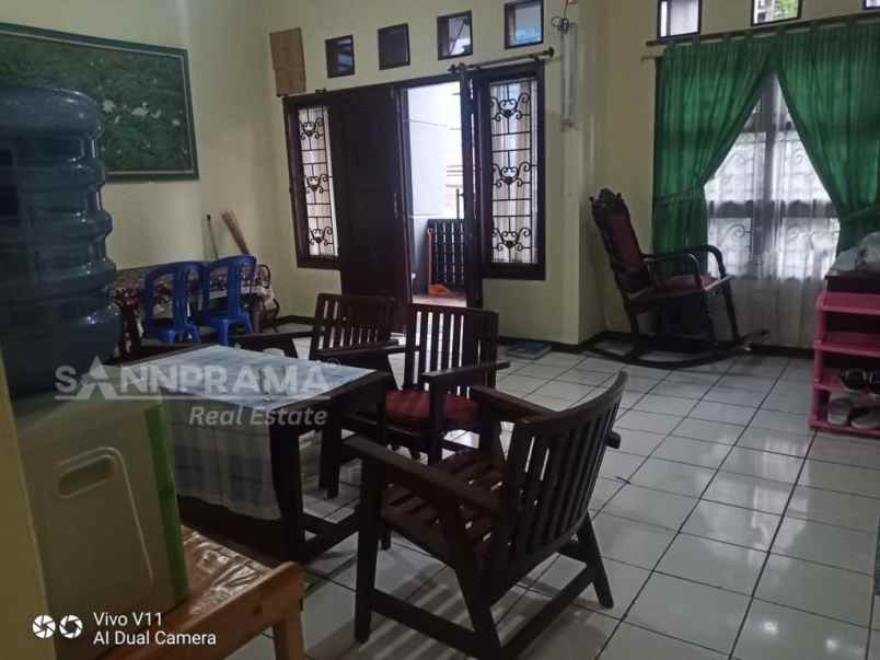 dijual rumah kuningan