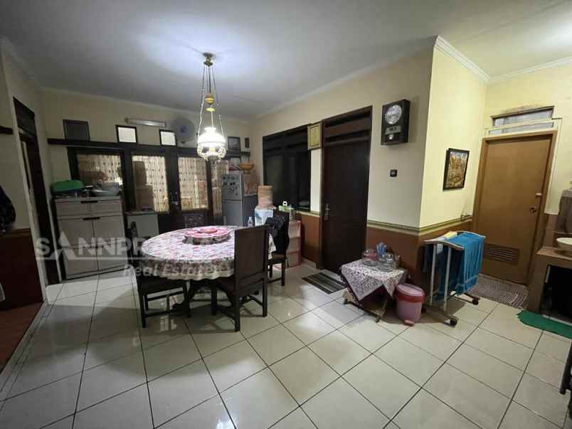 dijual rumah kuningan