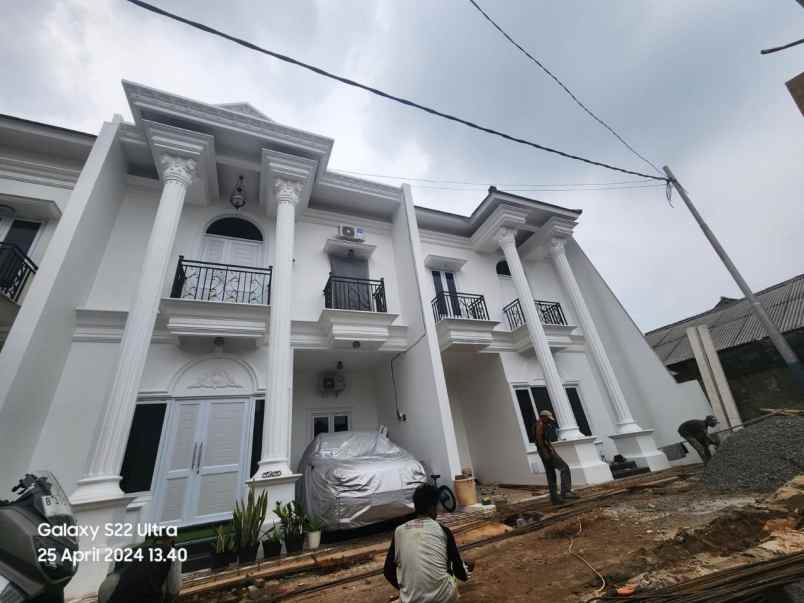 dijual rumah lapangan tembak cibubur