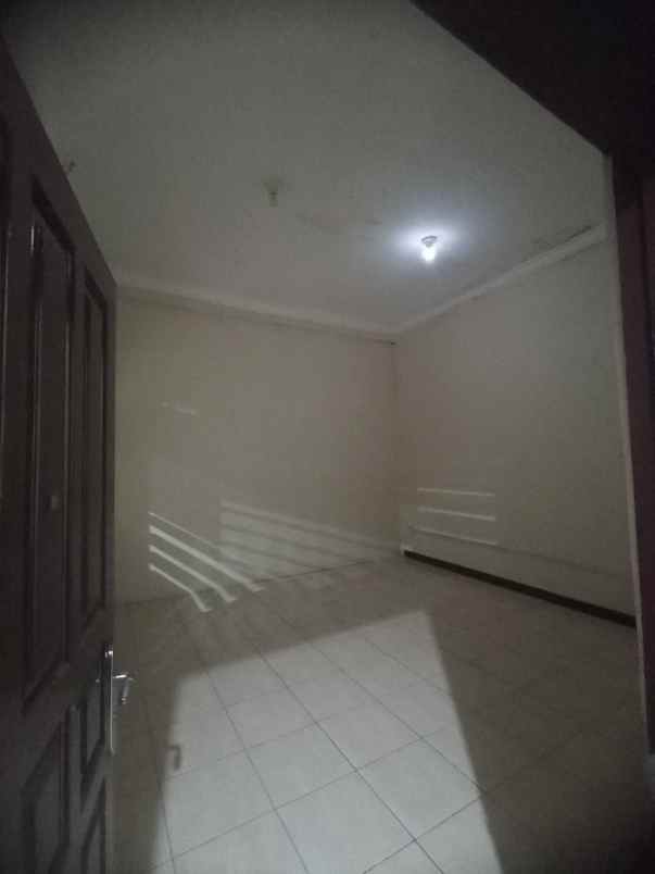 dijual rumah lebak