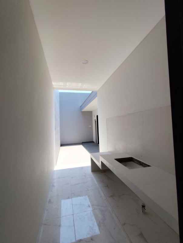 dijual rumah lebak arum