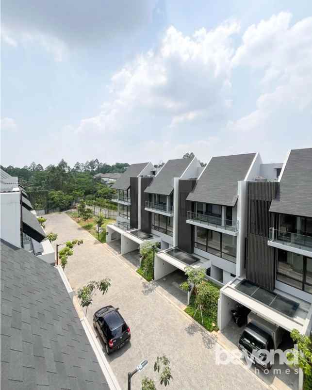 dijual rumah lebak bulus