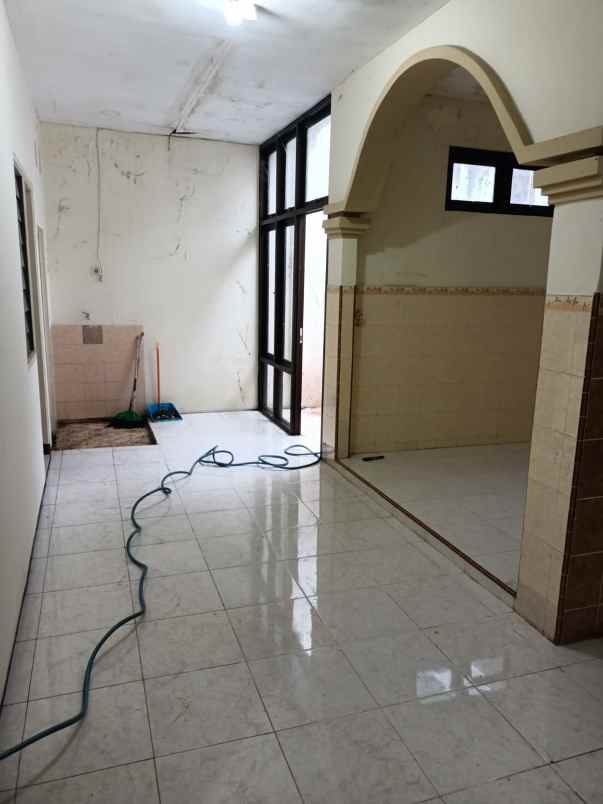 dijual rumah lebak rejo