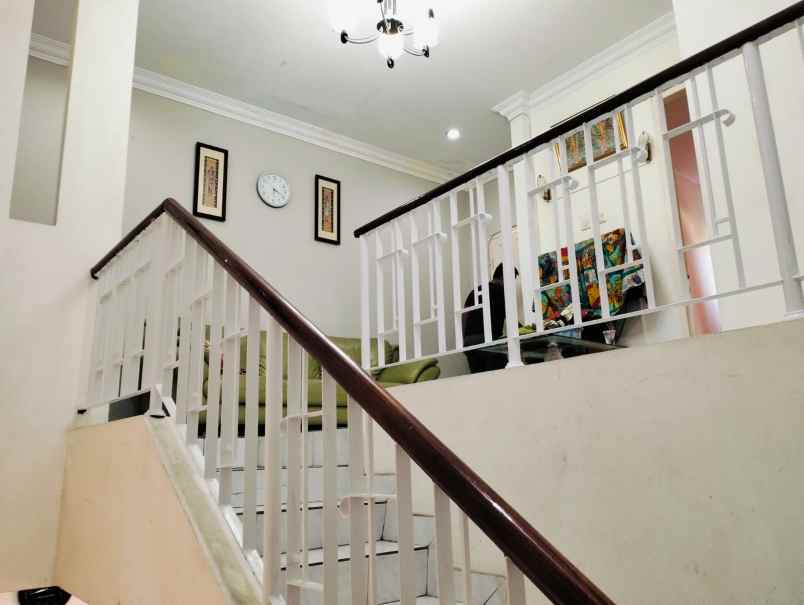 dijual rumah legenda wisata cibubur