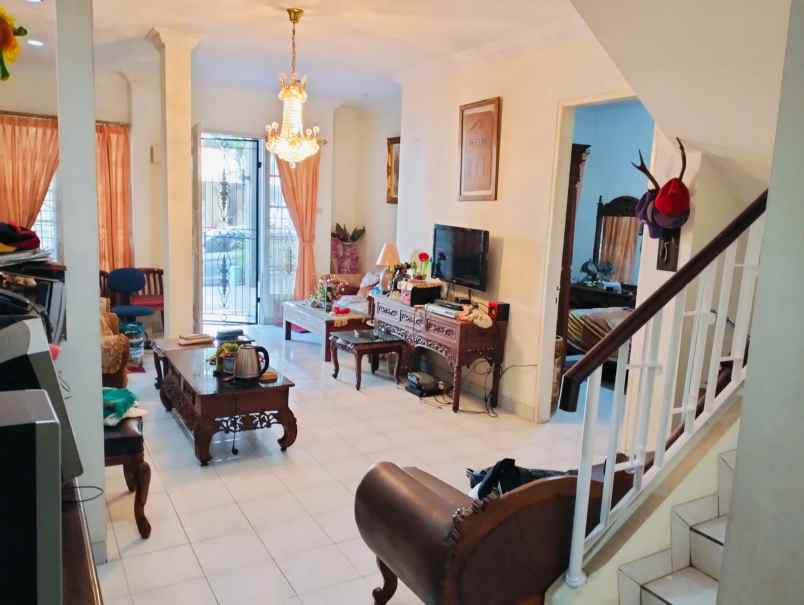 dijual rumah legenda wisata cibubur