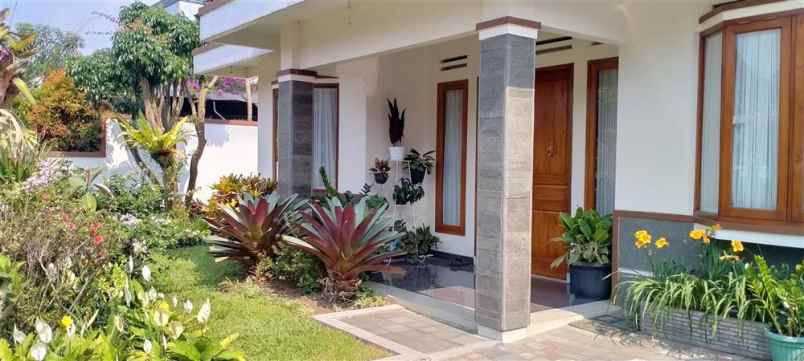 dijual rumah lembang bandung barat kab