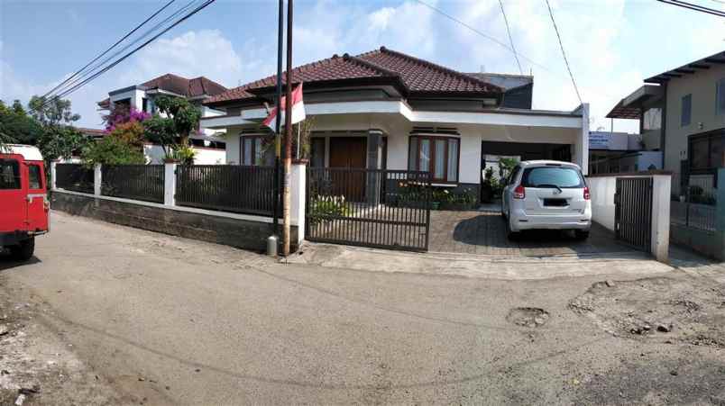 dijual rumah lembang bandung barat kab