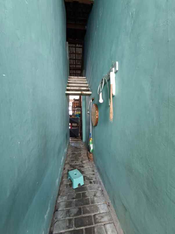 dijual rumah lokasi araya malang