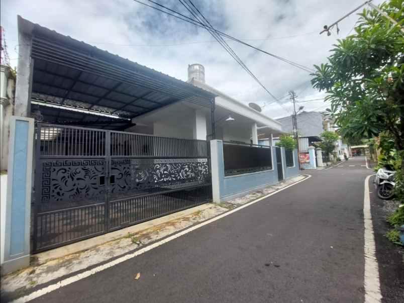 dijual rumah lokasi jl puntodewo kota malang