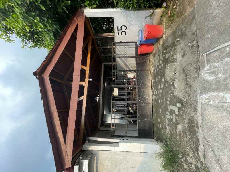 dijual rumah lt 150 lb 250
