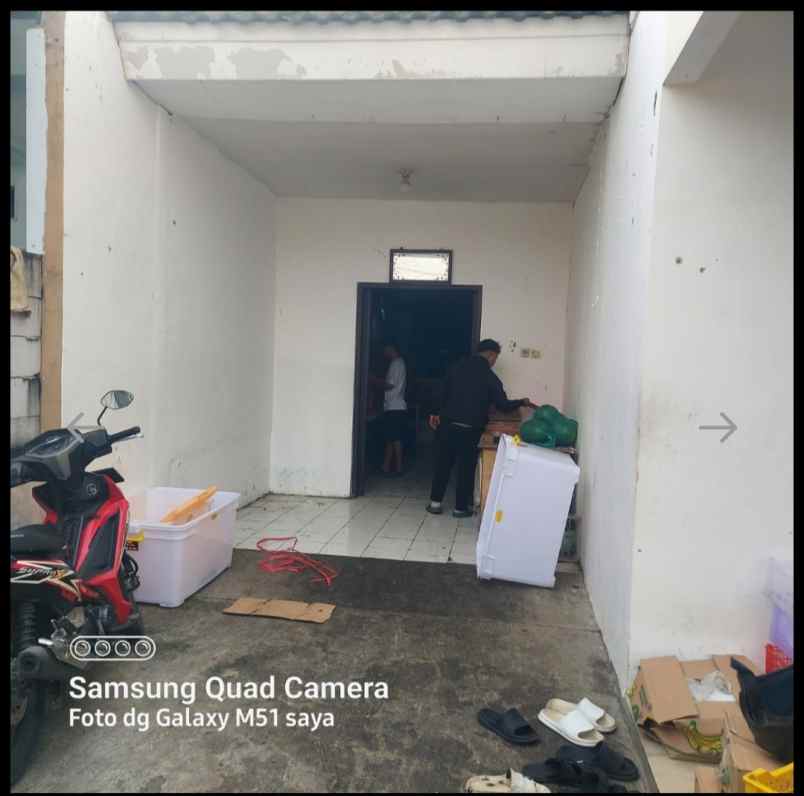 dijual rumah luas dekat mall kcp galuhmas karawang