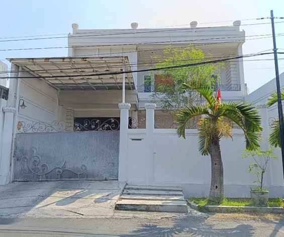 dijual rumah manyar rejo