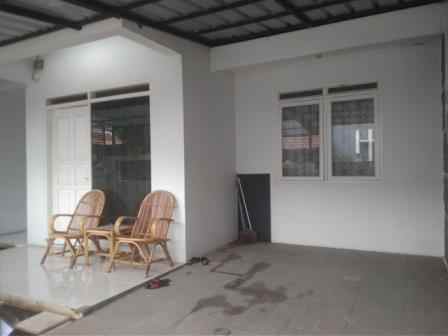 dijual rumah margacinta