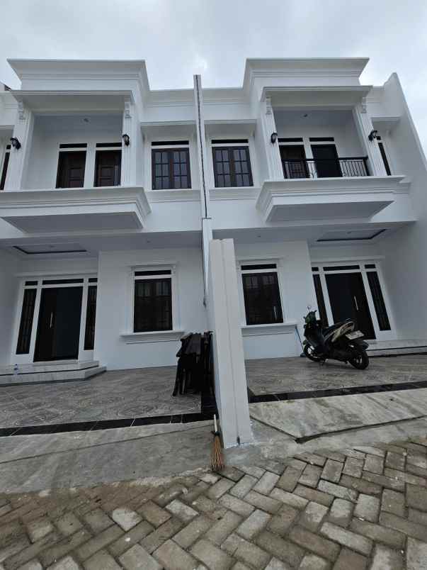 dijual rumah margasatwa raya pondok labu