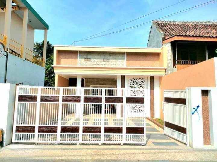 dijual rumah mayjen sungkono buring vi