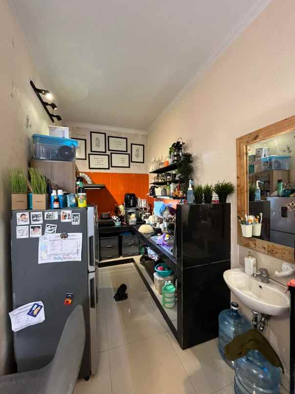 dijual rumah merapi view