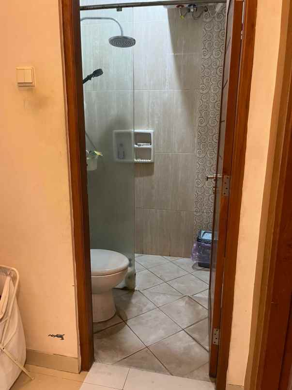 dijual rumah merapi view