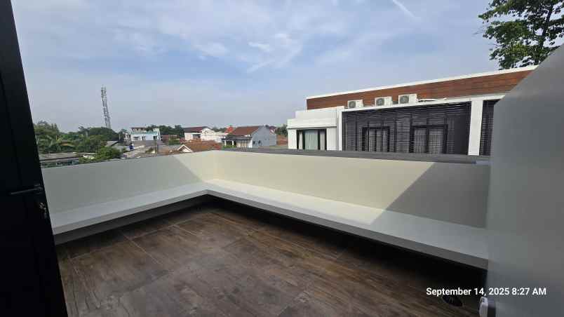 dijual rumah mewah 2 5 lantai di cibubur