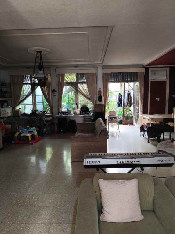 dijual rumah mewah 2 lantai daerah jakarta timur