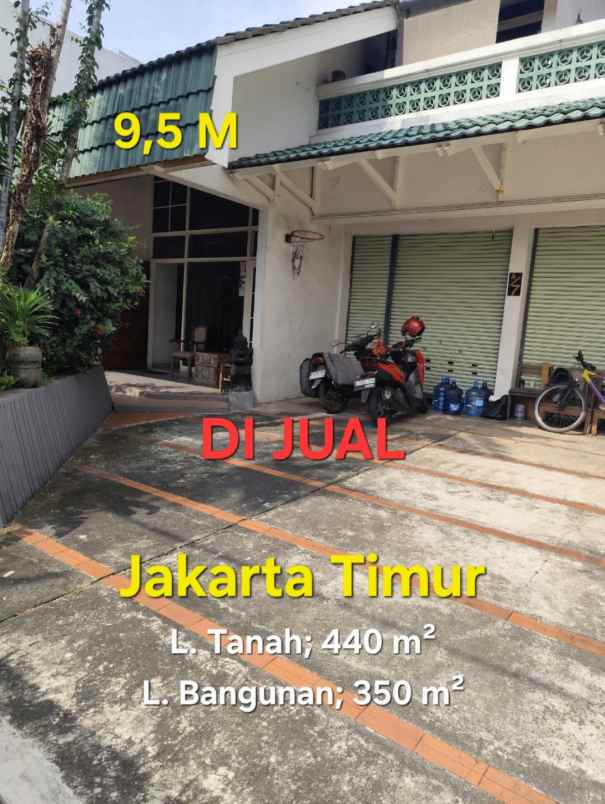 dijual rumah mewah 2 lantai daerah jakarta timur