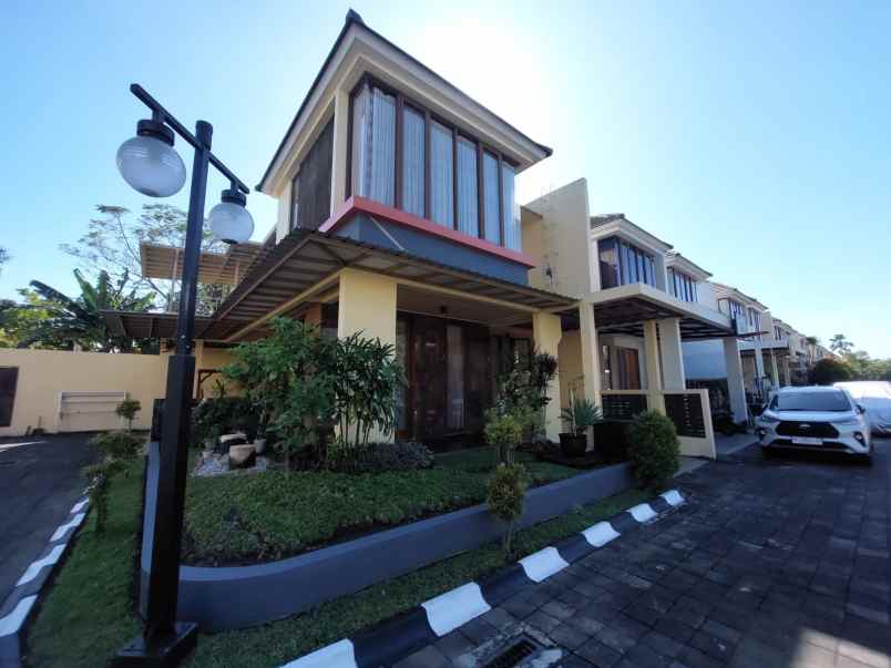 dijual rumah mewah di pinggir kota jogja jl wonosari