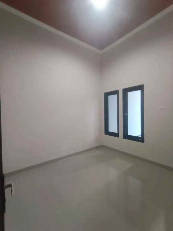 dijual rumah minimalis di bekasi timur regensi