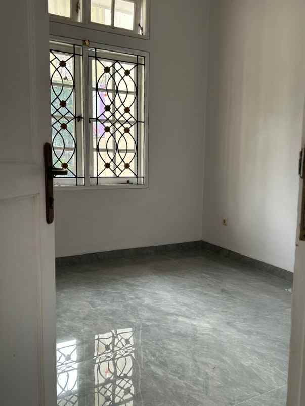 dijual rumah murah kota wisata cibubur