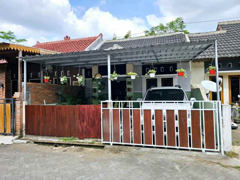 dijual rumah murah second bangutapan bantul