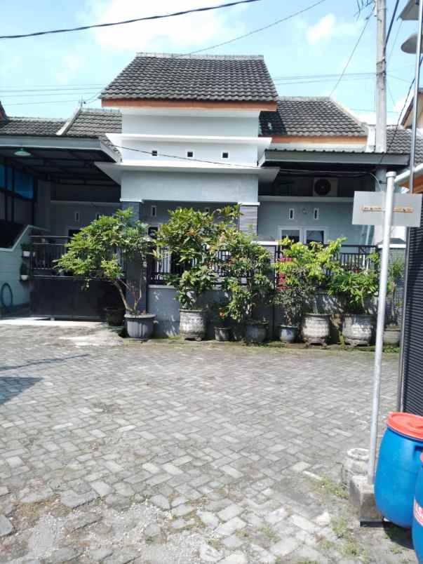 dijual rumah murah siap huni di pusat kota kediri