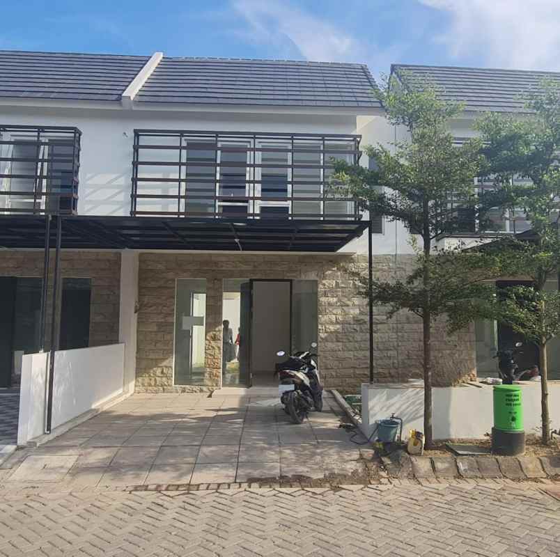 dijual rumah mutiara city