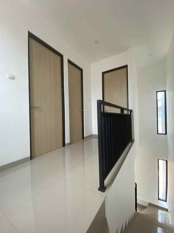 dijual rumah near graha raya bintaro