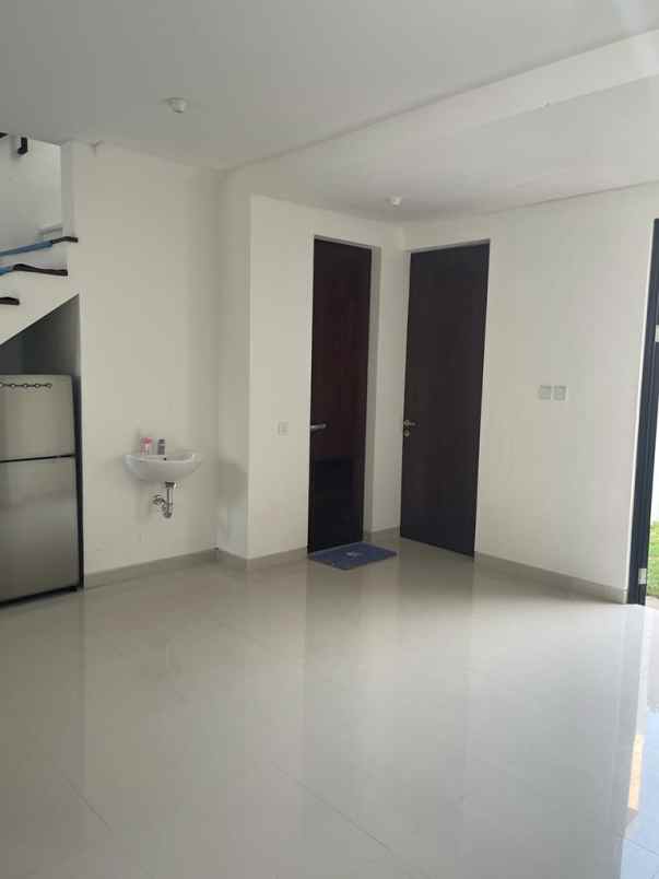 dijual rumah oakwood citraland