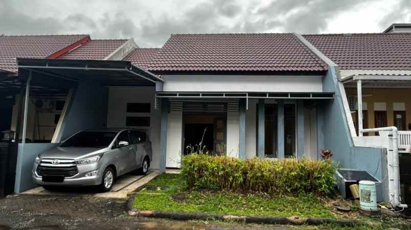 dijual rumah palm spring regency